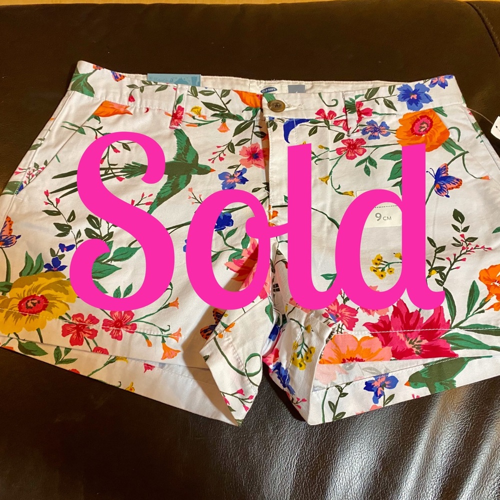NWT Old Navy Floral Print Shorts